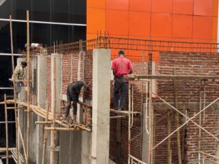 Proyek Rp2,19 Miliar di RSUD Bumiayu Disorot DPRD, Pekerja Ditemukan Tanpa APD